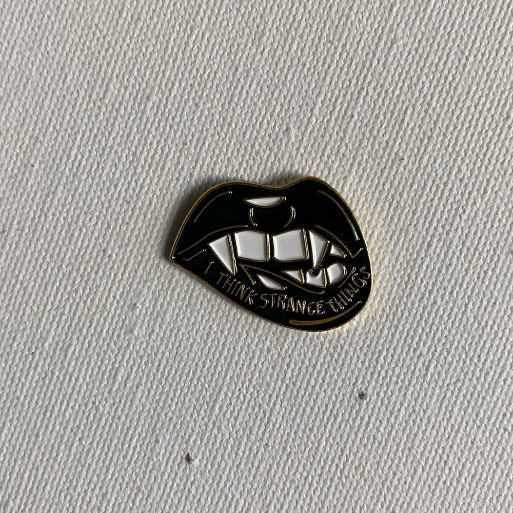 Enamel Pin - I Think Strange Things - Vampire Fangs
